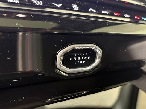 Used 2026 Jeep Grand Cherokee Altitude AWD/4WD image 24