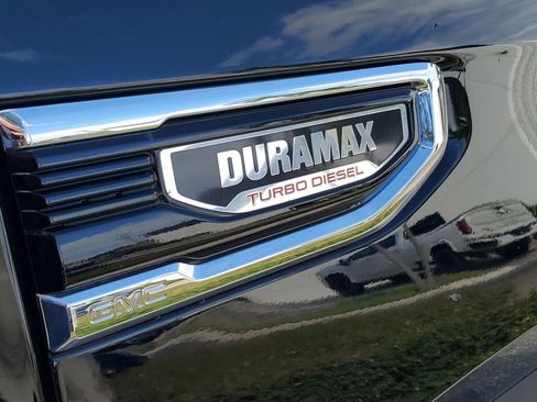 Used 2020 GMC Sierra 1500 SLT w/ SLT Premium Plus Package image 2