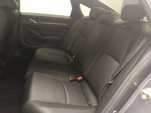 Used 2019 Honda Accord Sport image 18
