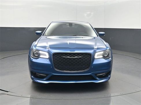 Used 2023 Chrysler 300 Touring L image 36