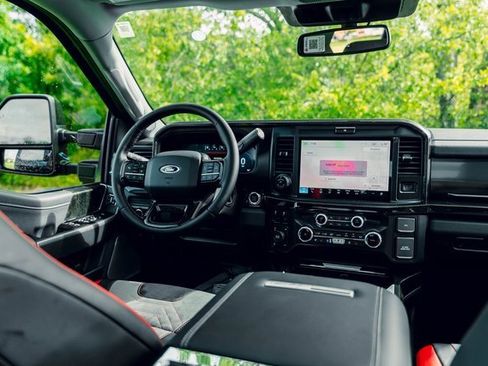 New 2025 Ford F250 Lariat w/ Lariat Ultimate Package image 34