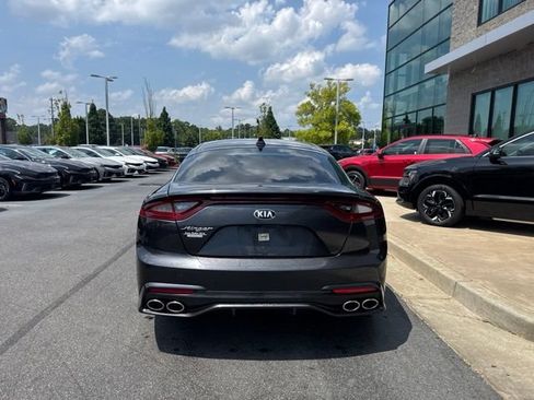 Used 2019 Kia Stinger Premium RWD image 4