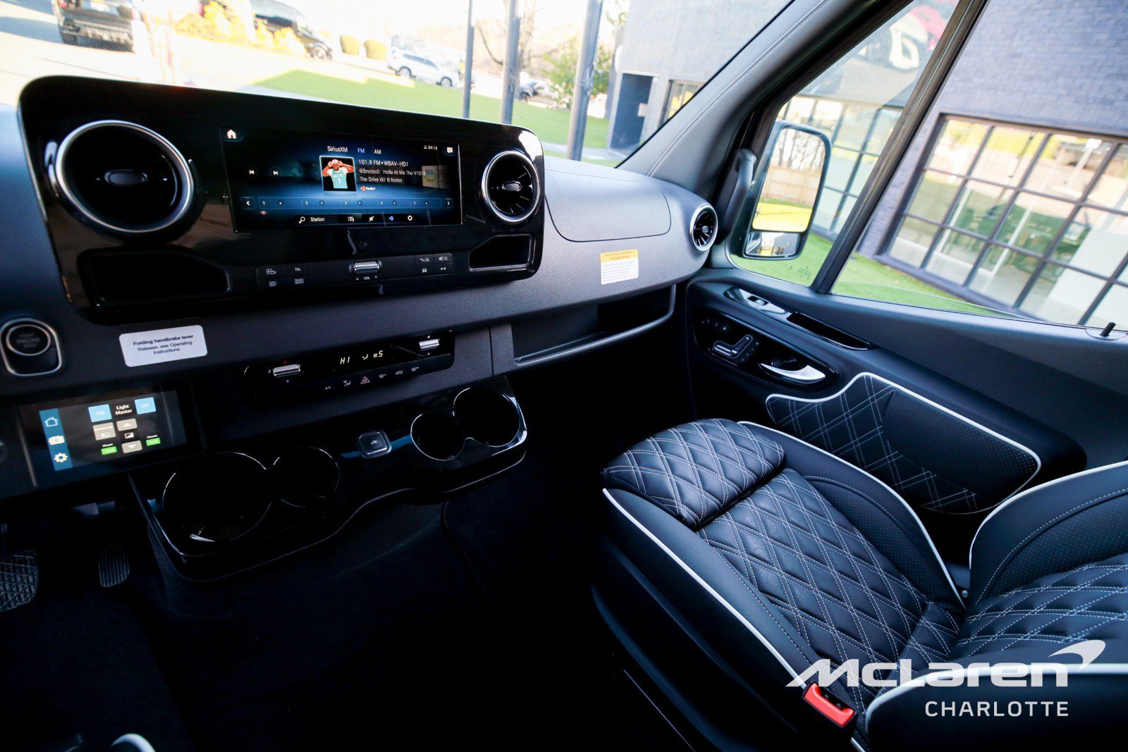 Used 2024 Mercedes-Benz Sprinter 3500 image 13