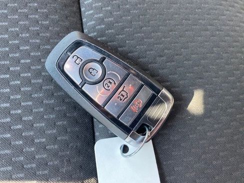 Used 2024 Ford Escape ST-Line image 23