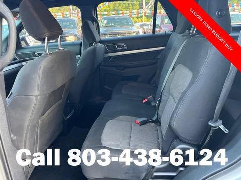 Used 2018 Ford Explorer XLT w/ Equipment Group 201A FWD image 11