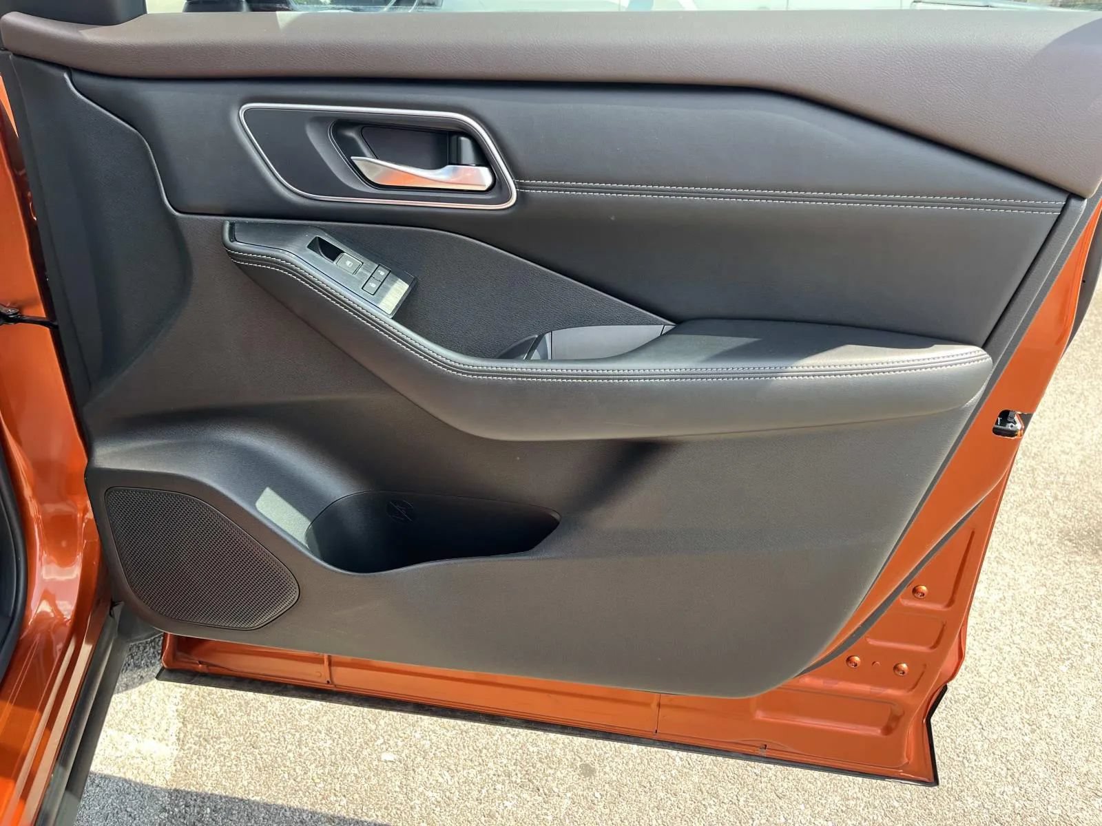 Used 2021 Nissan Rogue Platinum FWD image 27