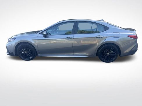 Used 2026 Toyota Camry SE FWD image 8