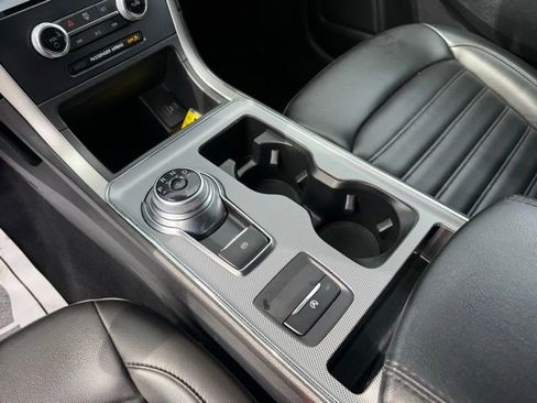 Used 2022 Ford Edge SEL image 22