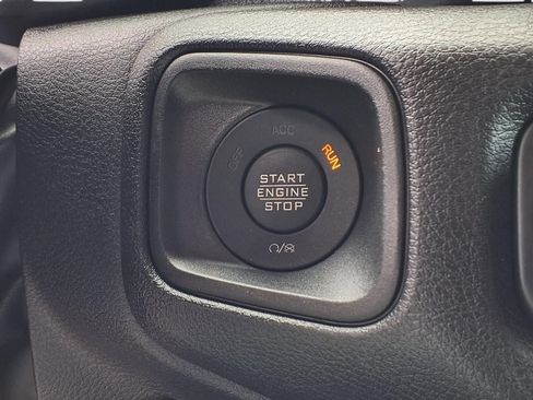 Used 2024 Jeep Gladiator Sport AWD/4WD image 23