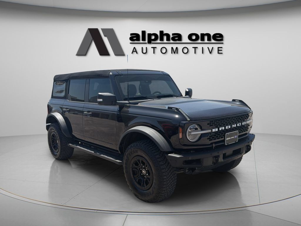 Used 2024 Ford Bronco Wildtrak AWD/4WD image 3