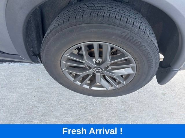 Used 2023 Nissan Rogue S FWD image 20