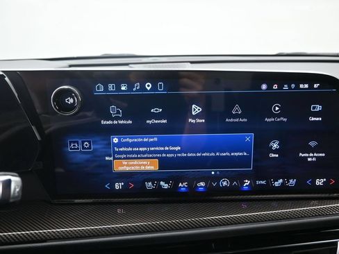 Used 2026 Chevrolet Traverse High Country FWD image 14