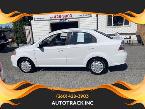 Used 2011 Chevrolet Aveo LT FWD image 1