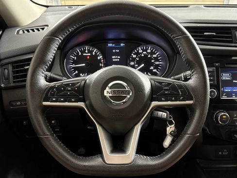 Used 2019 Nissan Rogue S w/ Special Edition Package FWD image 14