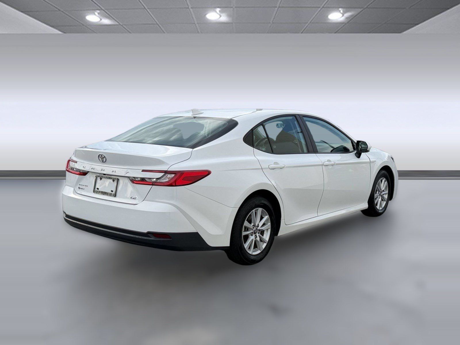 Used 2025 Toyota Camry LE FWD image 9