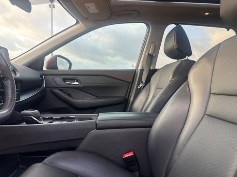 Certified 2023 Nissan Rogue SV w/ SV Premium B Package FWD image 37