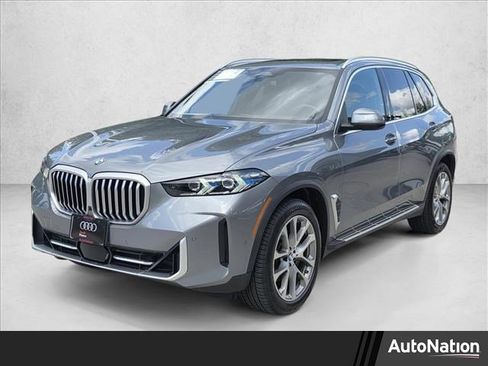 Used 2025 BMW X5 xDrive40i AWD/4WD image 1