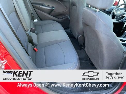 Used 2018 Chevrolet Cruze LS image 9