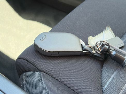 Used 2025 Kia K5 LXS image 20