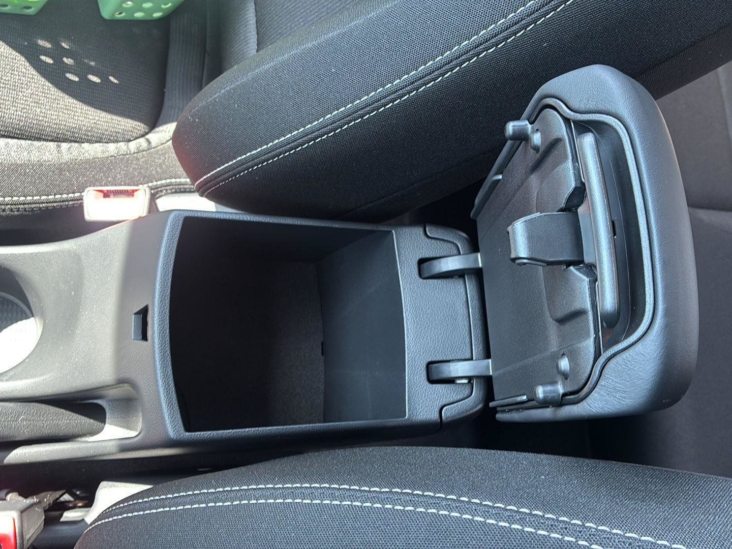Used 2026 Hyundai Venue SEL FWD image 37