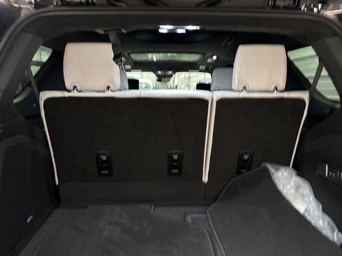 Used 2025 Cadillac Escalade Sport Platinum image 38