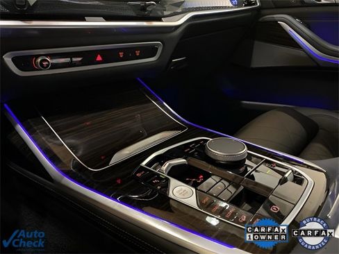Used 2024 BMW X7 xDrive40i w/ Premium Package image 44