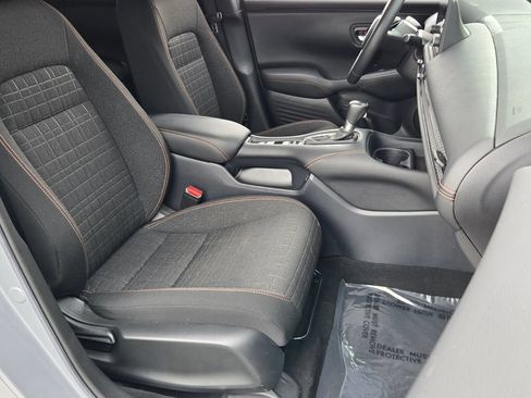 Used 2024 Honda HR-V Sport image 16