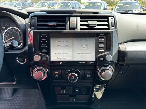 Used 2022 Toyota 4Runner TRD Off-Road AWD/4WD image 26