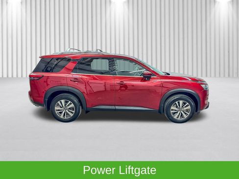 Used 2022 Nissan Pathfinder SL AWD/4WD image 5