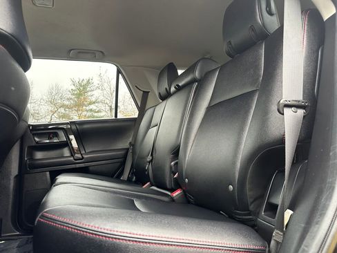 Used 2019 Toyota 4Runner TRD Off-Road Premium image 24