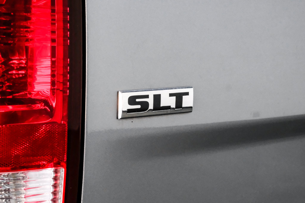 Used 2021 RAM 1500 Classic SLT AWD/4WD image 55