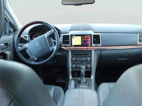 Used 2010 Lincoln MKZ FWD image 8