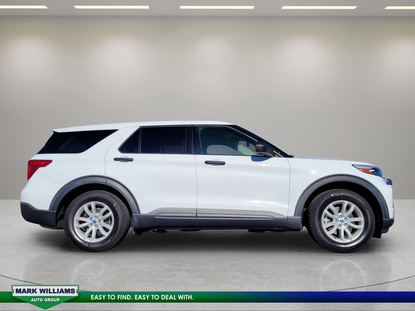 Used 2020 Ford Explorer 2WD image 2