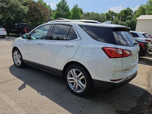 Used 2018 Chevrolet Equinox Premier FWD image 4
