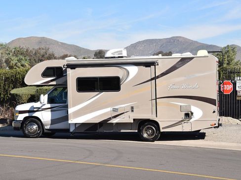 Used 2014 Ford E-350 and Econoline 350 Super Duty Wagon w/ Motorhome Prep Package image 35