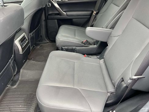 Used 2022 Lexus GX 460 Premium image 17