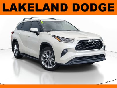 Used 2021 Toyota Highlander Limited