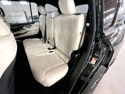 New 2026 Lexus LX 700h Luxury image 10