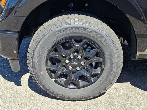 New 2026 Ford F150 XLT w/ Equipment Group 302A MID image 4