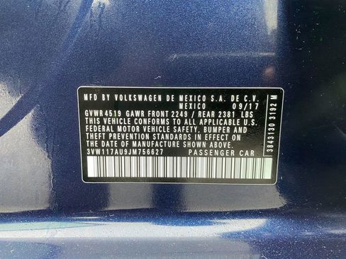 Used 2018 Volkswagen Golf S image 32