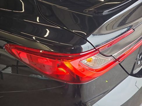 Used 2025 Toyota Camry SE AWD/4WD image 35