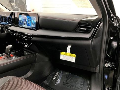 New 2026 Nissan Kicks SR image 33