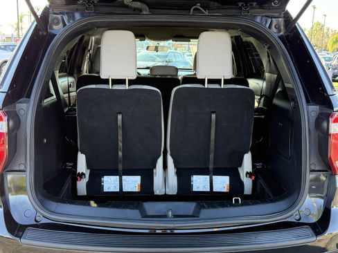 Used 2019 Ford Explorer FWD image 11