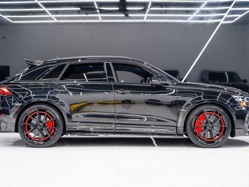 Used 2026 Audi RS Q8 performance image 17