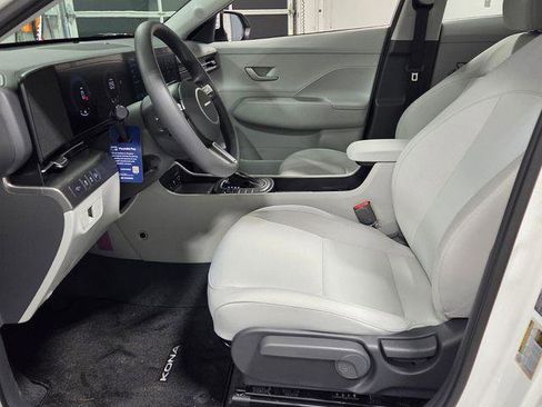 New 2026 Hyundai Kona SE FWD image 5