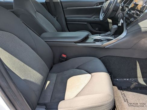 Used 2022 Toyota Camry LE FWD image 20