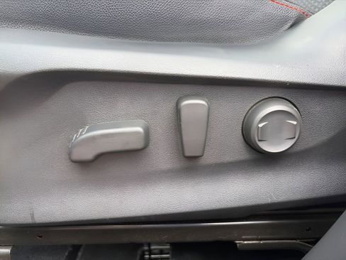 Used 2024 Subaru Forester Sport image 17