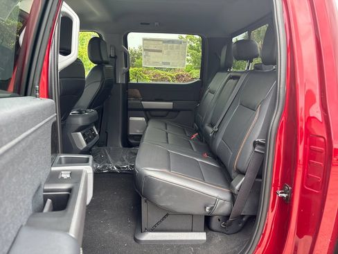New 2026 Ford F250 Lariat w/ Black Appearance Package AWD/4WD image 30