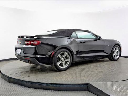 Used 2020 Chevrolet Camaro LT image 33