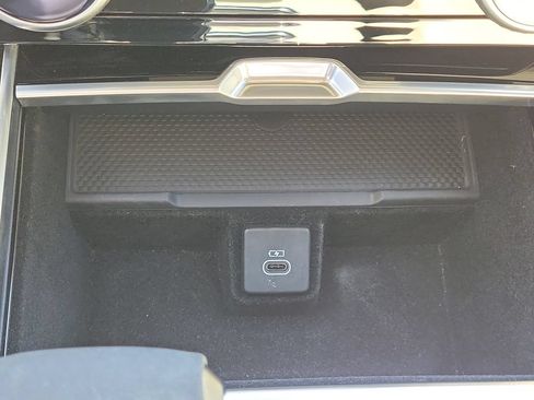 Used 2023 Land Rover Range Rover SE AWD/4WD image 32